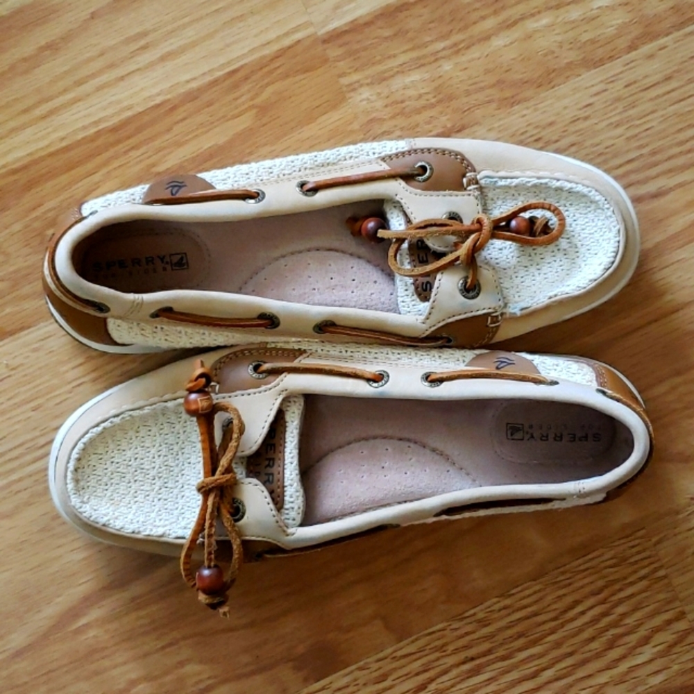 LIKE NEW Sperry's